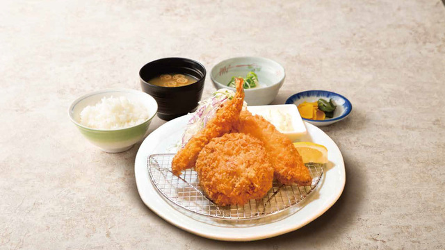ミックスフライ定食
